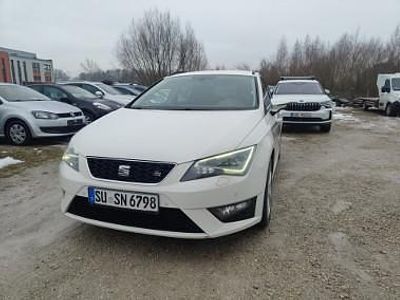 Używany Seat Leon FR 184 KM (135 kW) 2015 Biały Kombi