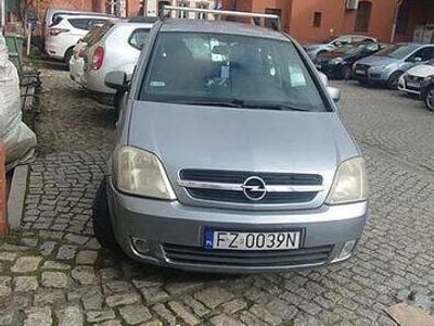 Srebrny Używany 2003 Opel Meriva Minivan | 3400 zł (Uczciwa cena)