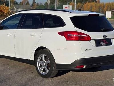 Biały Używany 2016 Ford Focus Kombi | 27 900 zł (Uczciwa cena)