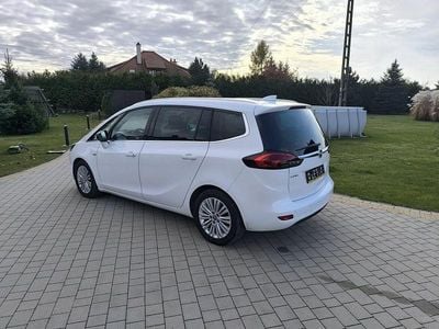 Używany Opel Zafira 2017 Biały Minivan