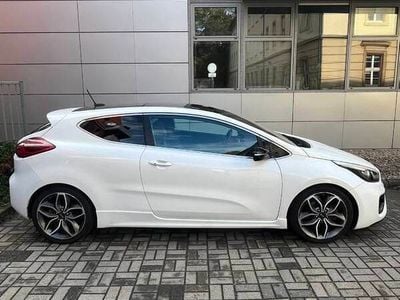 Biały Używany 2016 Kia Ceed GT | 50 000 zł