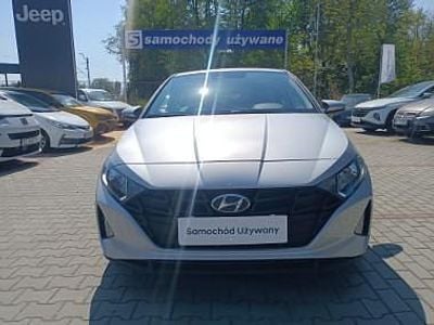 Używany Hyundai i20 84 KM (61 kW) 2022 Srebrny Hatchback