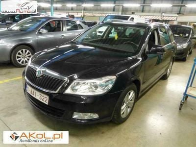 Używany Skoda Octavia 105 KM (77 kW) 2010 Czarny Sedan/Limuzyna