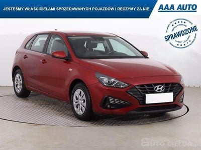 Używany Hyundai i30 2021 Czerwony