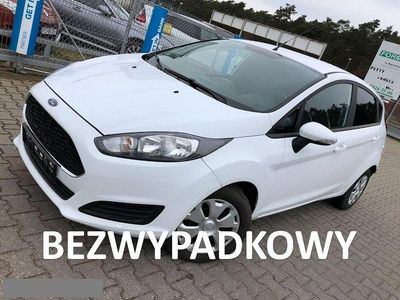 Używany Ford Fiesta 95 KM (69 kW) 2017 Biały Hatchback