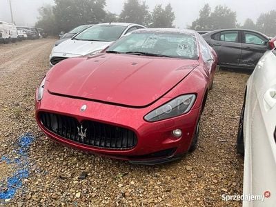 Używany Maserati GranCabrio 2011 Czerwony Kabriolet
