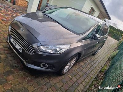 używany Ford S-MAX 2017 roku 2.0 180KM