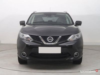 Czarny Używany 2016 Nissan Qashqai SUV | 48 999 zł (Uczciwa cena)