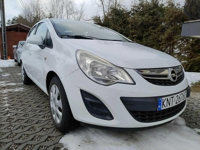Biały Używany 2012 Opel Corsavan Hatchback | 11 000 zł