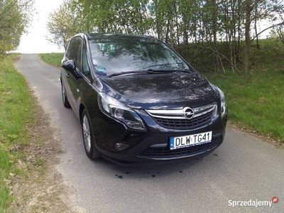 używany Opel Zafira C 2016 rok 7 osobowa 1.4 Turbo
