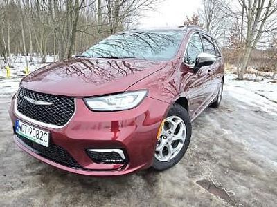 Używany Chrysler Pacifica Limited 286 KM (210 kW) 2023 Bordowy Van