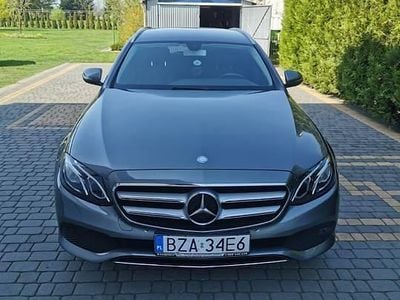 Mercedes E220