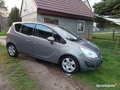 Beżowy Używany 2010 Opel Meriva Minivan | 20 500 zł (Dość drogi)