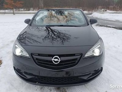 Używany Opel Cascada 2018 Czarny Kabriolet