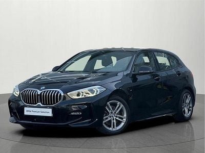 Czarny szafir metalizowany Używany 2022 BMW 118 Shadowline Hatchback | 109 900 zł (Dość drogi)
