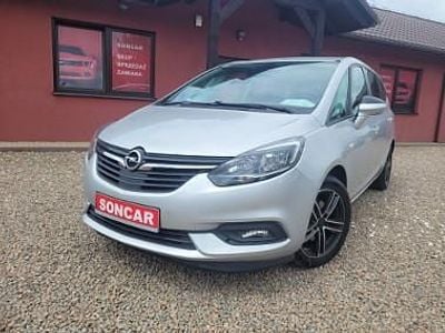Srebrny Używany 2017 Opel Zafira Minivan | 41 900 zł (Drogi)