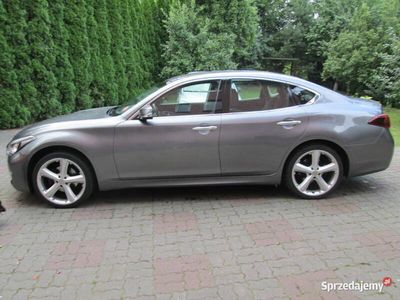Szary Używany 2016 Infiniti Q70 Sedan/Limuzyna | 99 900 zł