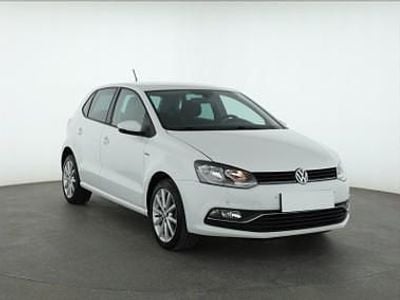 Biały Używany 2015 VW Polo Hatchback | 31 499 zł (Uczciwa cena)