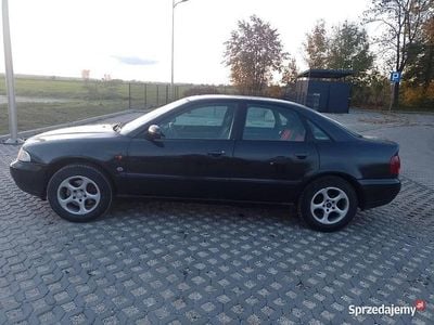 Używany Audi A4 1996 Czarny Sedan/Limuzyna