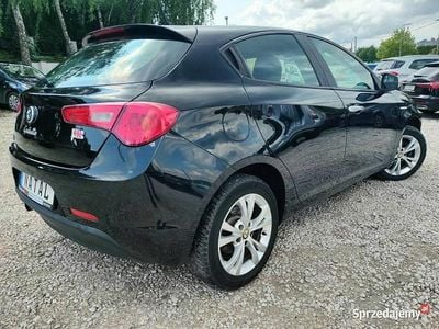 Używany Alfa Romeo Giulietta Super 120 KM (88 kW) 2013 Czarny (metalik) Hatchback