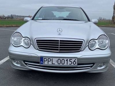 używany Mercedes C180 kompresor