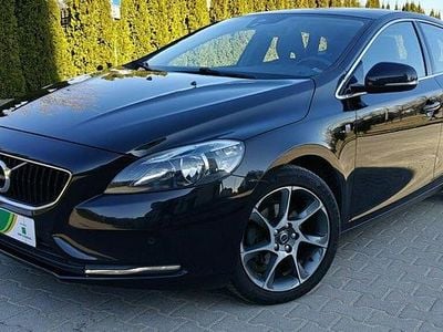 Używany Volvo V40 Ocean Race 120 KM (88 kW) 2016 Czarny Hatchback