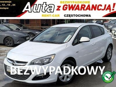 Używany Opel Astra 120 KM (88 kW) 2014 Biały Hatchback