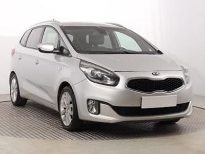 Srebrny Używany 2017 Kia Carens Minivan | 36 999 zł (Uczciwa cena)