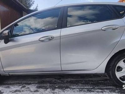 Używany Ford Fiesta 68 KM (50 kW) 2009 Srebrny Hatchback