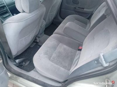 używany Renault Laguna 2.0 gaz sedan