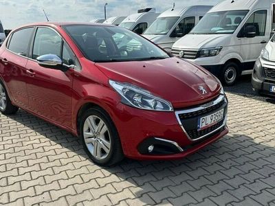 używany Peugeot 208 1.2dm 83KM 2015r. 58 000km