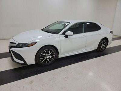 używany Toyota Camry 2.5dm 203KM 2024r. 5 506km