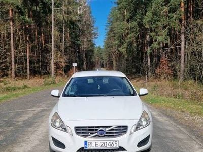 Używany Volvo V60 2011 Biały Kombi