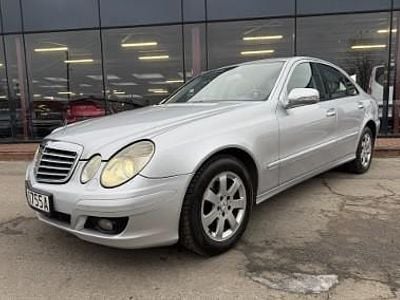 Srebrny Używany 2007 Mercedes E320 Sedan/Limuzyna | 17 900 zł