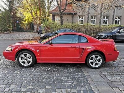 Czerwony Używany 1999 Ford Mustang Coupe | 39 900 zł