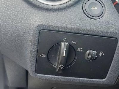 Srebrny Używany 2007 Ford Fiesta Hatchback | 5900 zł (Uczciwa cena)