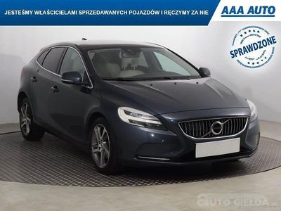 Używany Volvo V40 2016 Szary Kombi