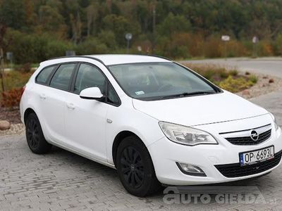 używany Opel Astra Sports Router 1.7CDTI