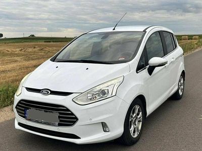 Używany Ford B-MAX 95 KM (69 kW) 2014 Biały Minivan