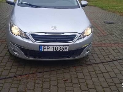 używany Peugeot 308 2015 rok