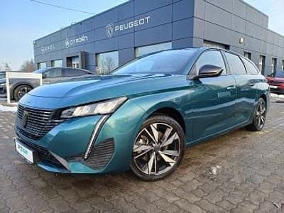 Używany Peugeot 308 Allure 130 KM (95 kW) 2023 Niebieski