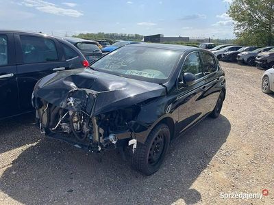 Szary Używany 2017 Peugeot 308 Hatchback | 10 000 zł