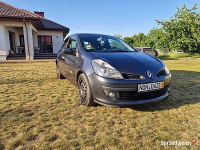 Używany Renault Clio III 88 KM (64 kW) 2006 Grafitowy Hatchback