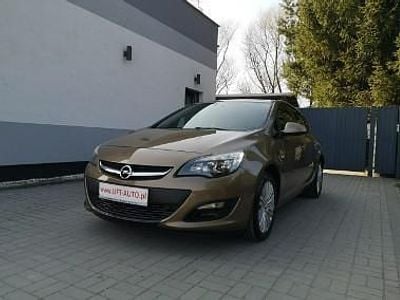 używany Opel Astra 6 16v 116KM Klima LIFT Isofix Ledy Tempomat Alu 17 Servis J (…