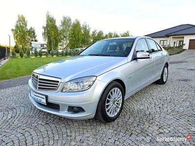 Używany Mercedes C200 Elegance 2010 Srebrny Sedan/Limuzyna
