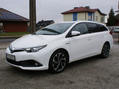 Toyota Auris Hybrid