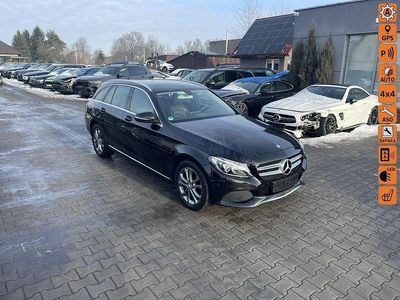 Używany Mercedes C220 170 KM (125 kW) 2016 Czarny Kombi