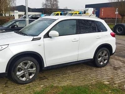 Używany Suzuki Vitara 120 KM (88 kW) 2017 Biały SUV
