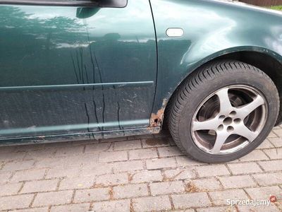 Zielony Używany 1998 VW Bora Sedan/Limuzyna | 2500 zł