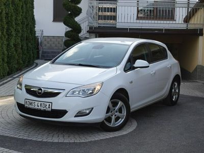używany Opel Astra 1.4dm 140KM 2010r. 172 000km